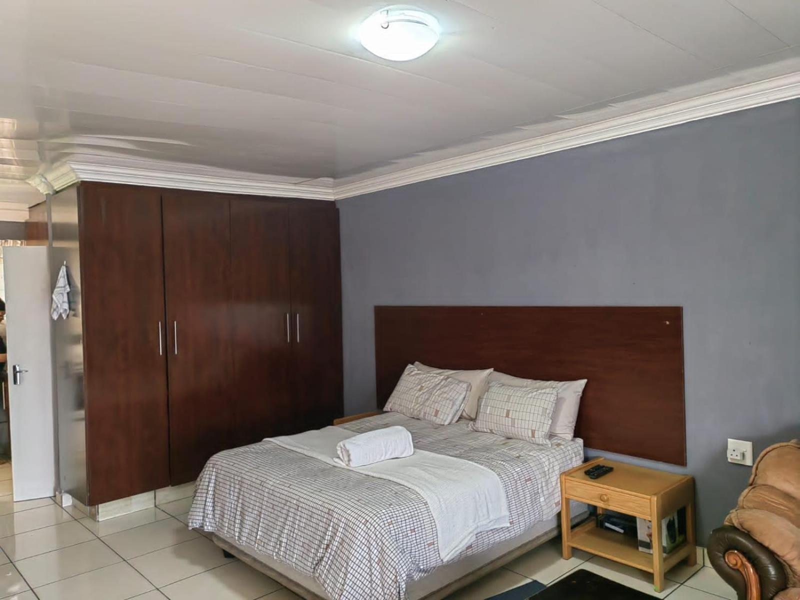 Sibahlenomhlambi Guesthouse Springs  Dış mekan fotoğraf