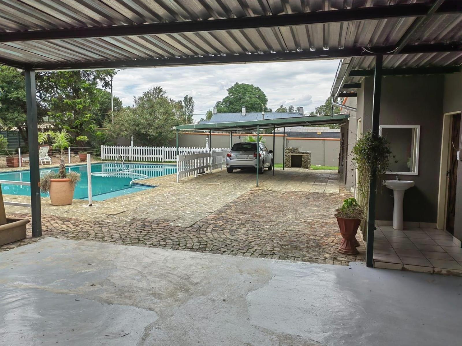 Sibahlenomhlambi Guesthouse Springs  Dış mekan fotoğraf