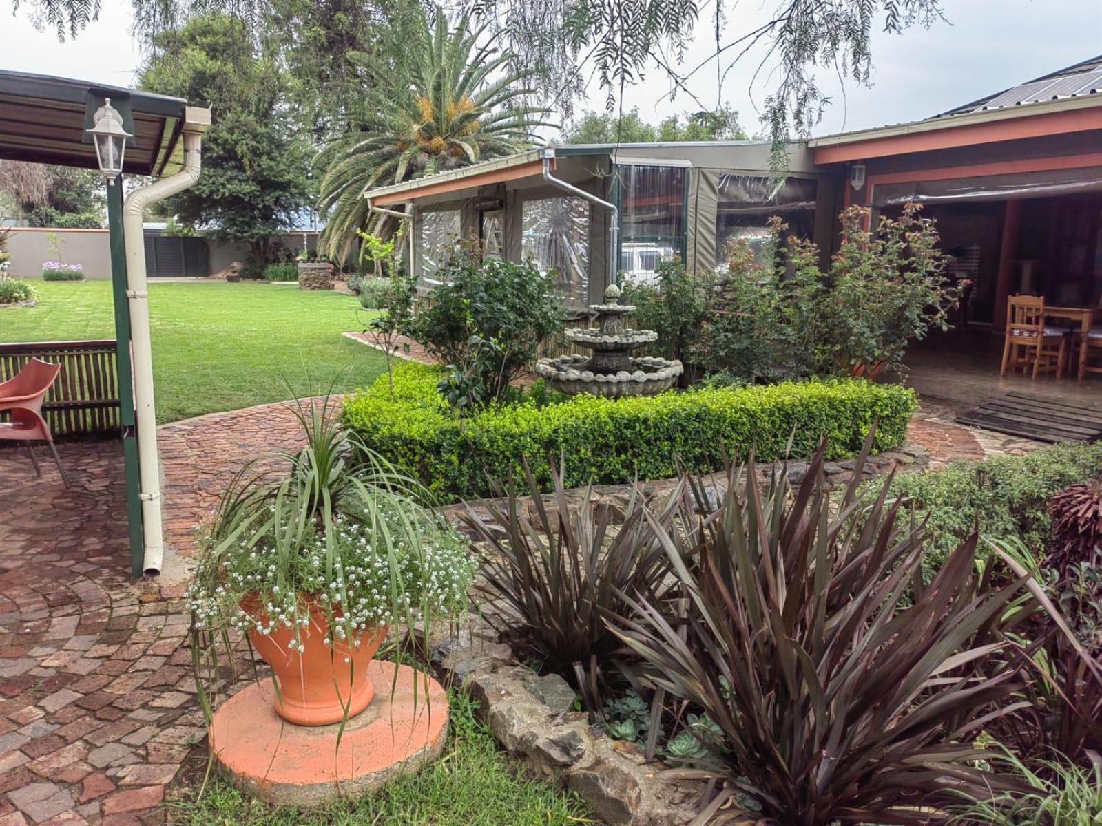 Sibahlenomhlambi Guesthouse Springs  Dış mekan fotoğraf